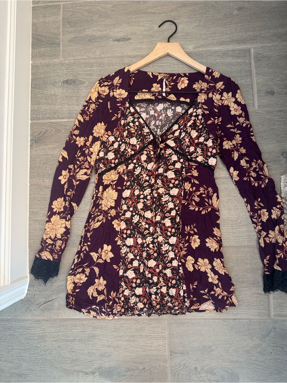 Free People Floral Lace-Trim V-Neck Dress/ Tunic ..Burgundy, cream,and black - Picture 3 of 10